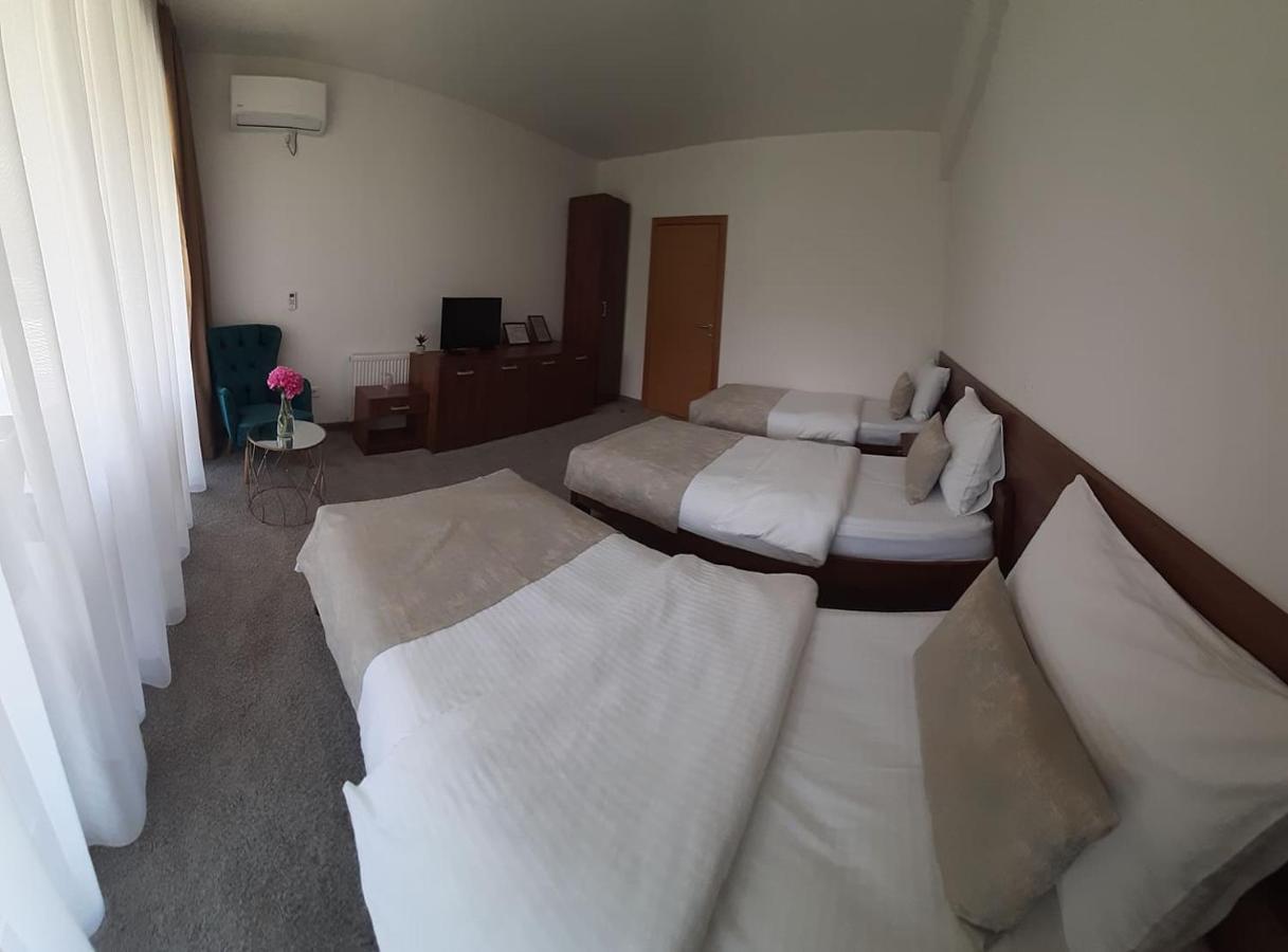 Hotel Novalic Кониц Экстерьер фото