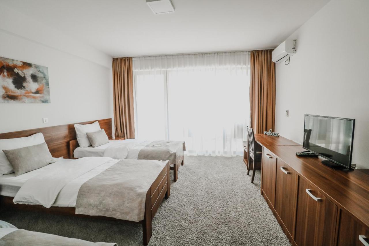 Hotel Novalic Кониц Экстерьер фото