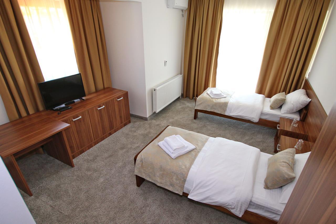 Hotel Novalic Кониц Экстерьер фото