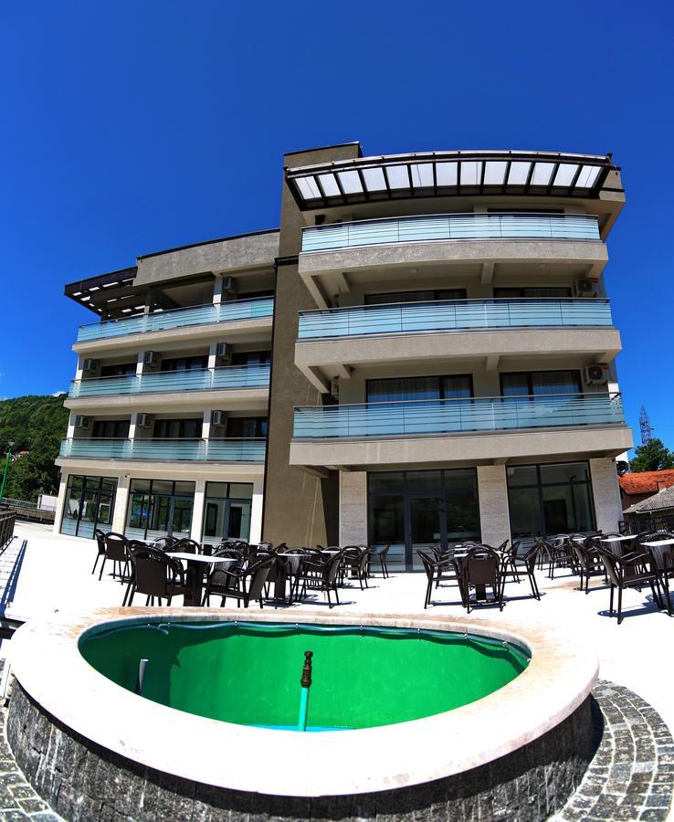 Hotel Novalic Кониц Экстерьер фото