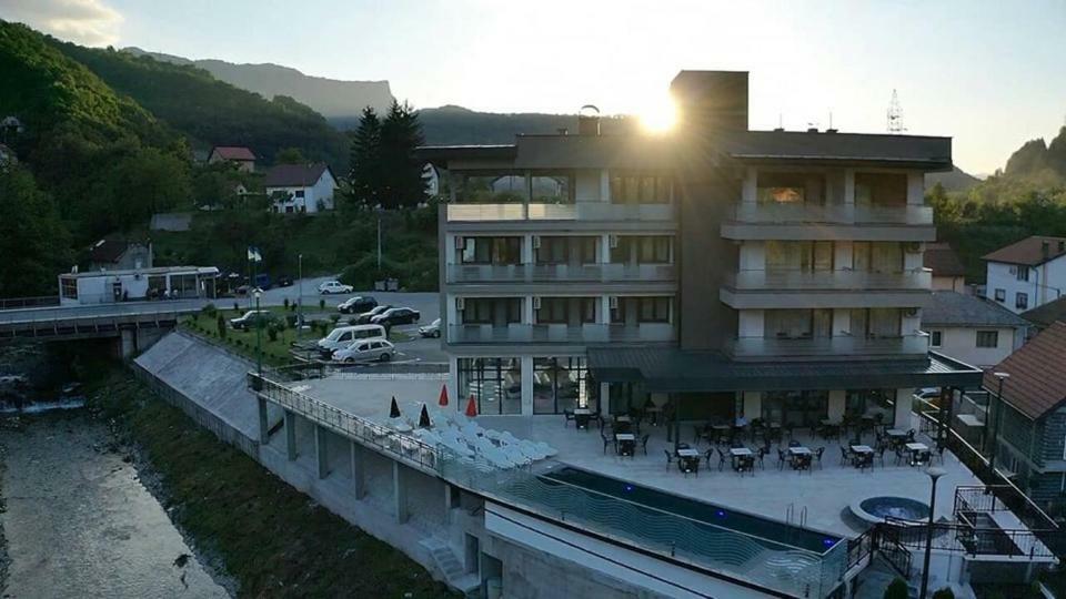 Hotel Novalic Кониц Экстерьер фото